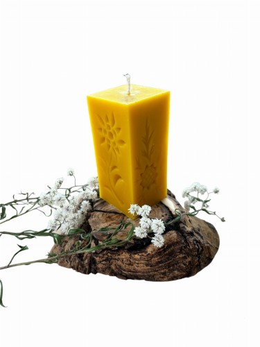 Świeca z wosku pszczelego kwiaty górskie Świeca z wosku pszczelego kwiaty górskie